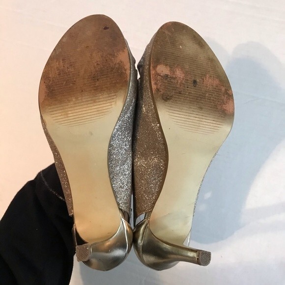 ALFANI Gold Glitter Open Toed Criss-Cross Heels Size 6.5 Peep Toe 4" Heels - Picture 6 of 8